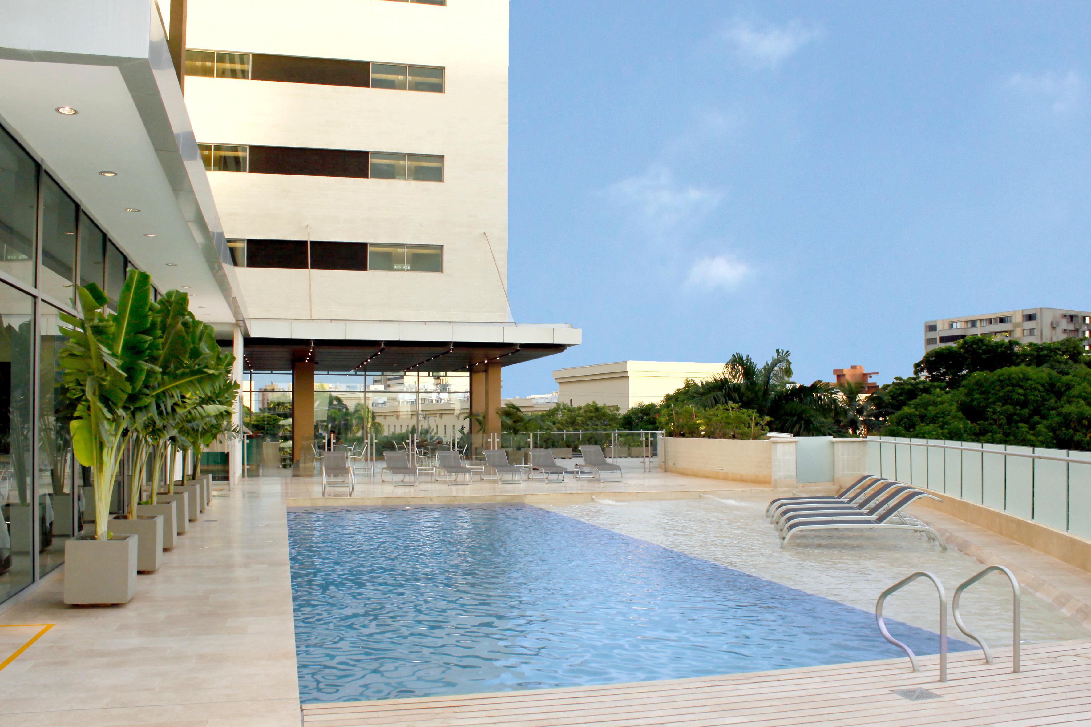 Estelar Alto Prado Barranquilla  Exterior photo The pool at the rooftop