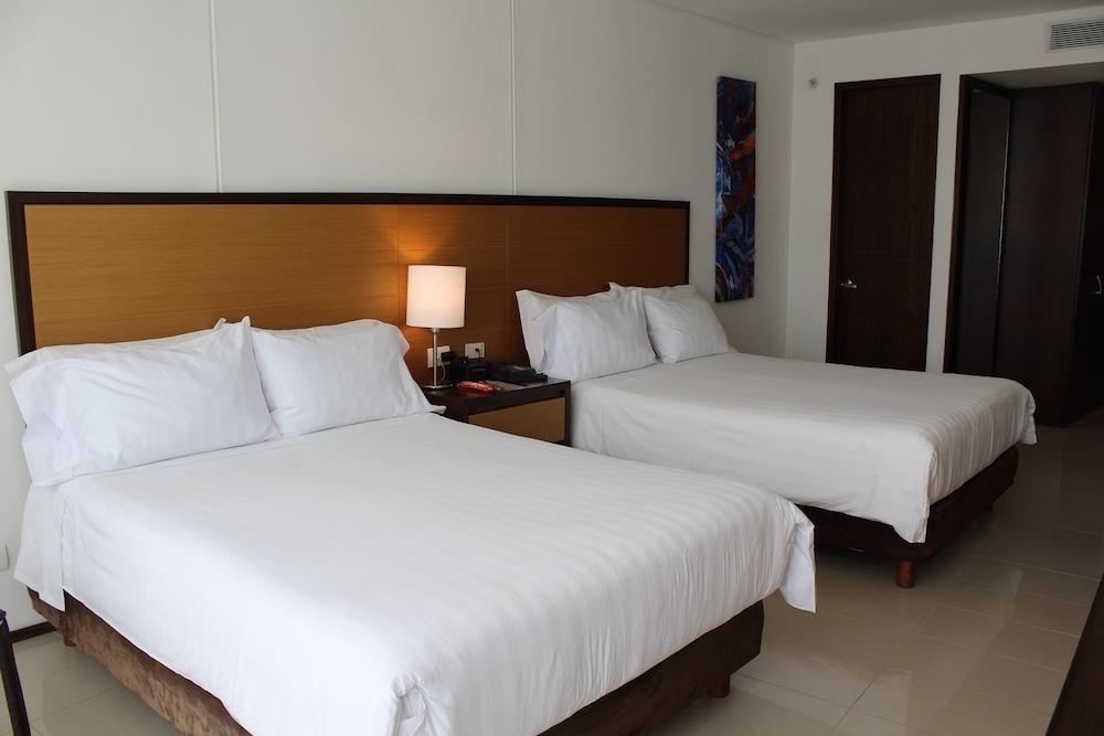 Estelar Alto Prado Barranquilla  Exterior photo A room at the hotel