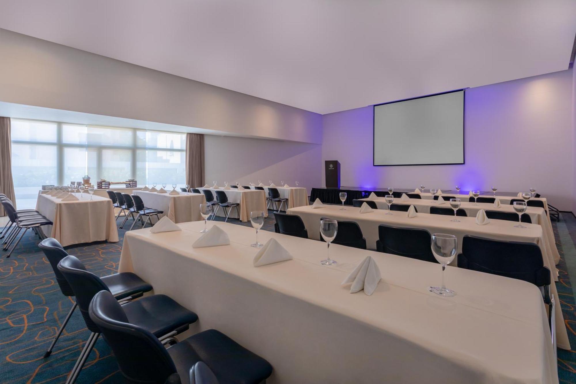 Estelar Alto Prado Barranquilla  Exterior photo Meeting room