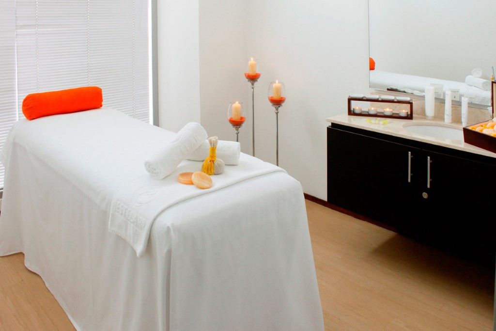 Estelar Alto Prado Barranquilla  Exterior photo A massage bed